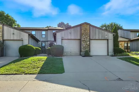 5356 Pros Dr, West Chester, OH 45069