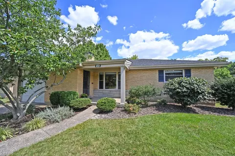 5600 Sprucewood Dr, Cincinnati, OH 45239