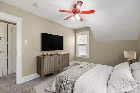 Bedroom - 6164 Hillside Ave, Cincinnati, OH 45233 photo 1 of 3