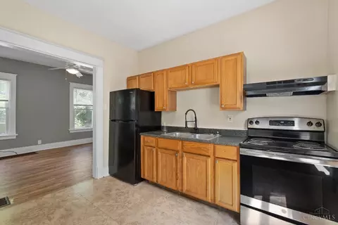 Kitchen - 6164 Hillside Ave, Cincinnati, OH 45233 photo 1 of 1