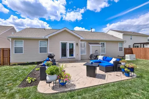 Exterior - 5069 Sullivans Ridge Dr, Morrow, OH 45152 photo 6 of 9