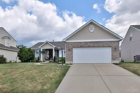 Exterior - 5069 Sullivans Ridge Dr, Morrow, OH 45152 photo 2 of 9