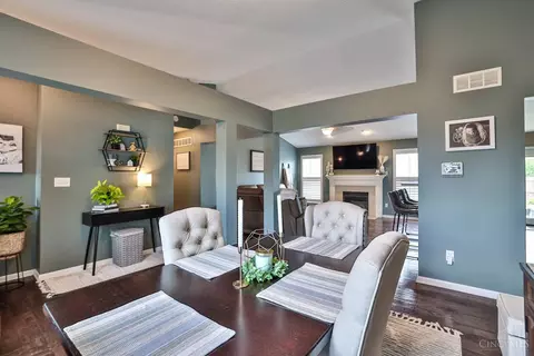Dining - 5069 Sullivans Ridge Dr, Morrow, OH 45152 photo 3 of 3
