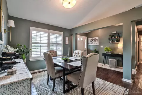 Dining - 5069 Sullivans Ridge Dr, Morrow, OH 45152 photo 2 of 3