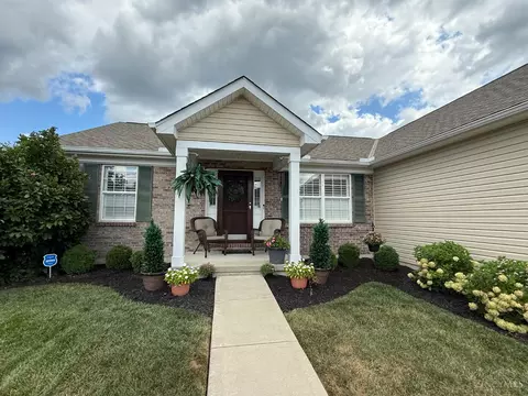 Exterior - 5069 Sullivans Ridge Dr, Morrow, OH 45152 photo 5 of 9