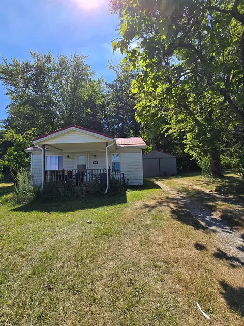 9598 St Rt 41, West Union, OH 45693