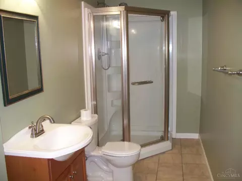 2555 John Gray Rd, Cincinnati, OH 45231 photo 16