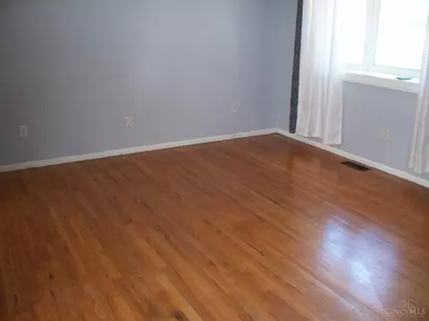 2555 John Gray Rd, Cincinnati, OH 45231 photo 6
