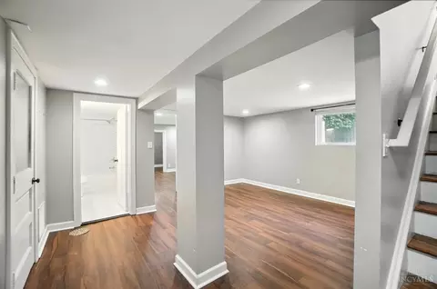 Entry Way - 5564 Moorehead St, Cincinnati, OH 45212 photo 1 of 1