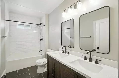 Bath - 5564 Moorehead St, Cincinnati, OH 45212 photo 1 of 2