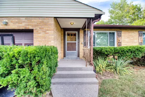 Exterior - 464 Lenkenann Dr, Cincinnati, OH 45255 photo 2 of 4
