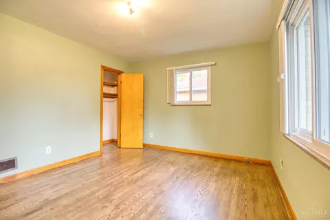 Bedroom - 464 Lenkenann Dr, Cincinnati, OH 45255 photo 6 of 6