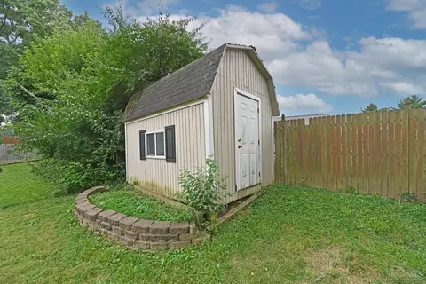 Exterior - 2291 Deblin Dr, Cincinnati, OH 45239 photo 9 of 11