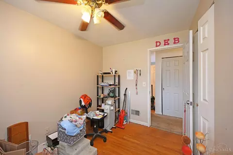 Bedroom - 2291 Deblin Dr, Cincinnati, OH 45239 photo 9 of 9