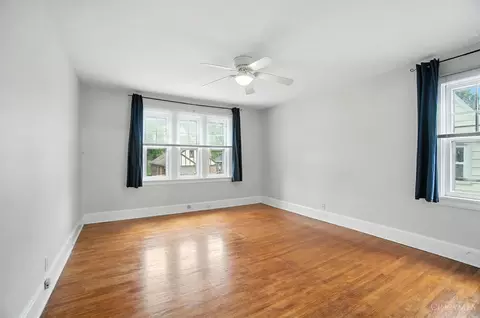 Bedroom - 3326 Glenhurst Pl, Cincinnati, OH 45209 photo 1 of 7