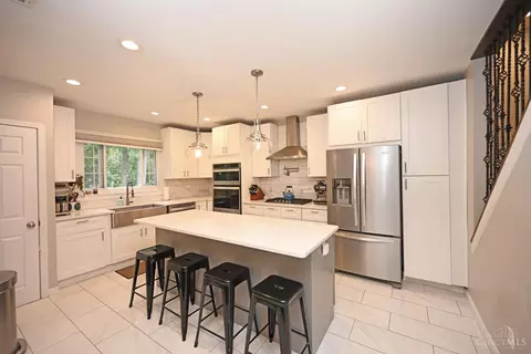 Kitchen - 4522 Perth Ln, Cincinnati, OH 45229 photo 2 of 6