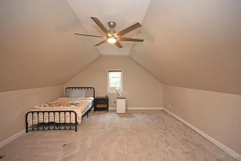 Bedroom - 4522 Perth Ln, Cincinnati, OH 45229 photo 7 of 9