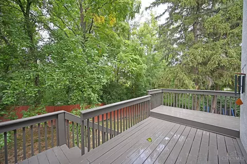 Exterior - 4522 Perth Ln, Cincinnati, OH 45229 photo 6 of 9