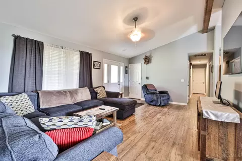 572 Mcjunkin Rd, Blanchester, OH 45107 photo 6