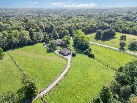 6881 Paxton Rd, Loveland, OH 45140
