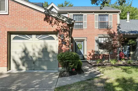 7782 Hackney Cir, Maineville, OH 45039