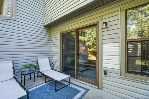 Exterior - 7782 Hackney Cir, Maineville, OH 45039 photo 2 of 3
