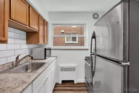 Kitchen - 5429 Lester Rd, Cincinnati, OH 45213 photo 1 of 7