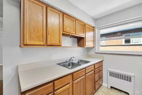 Kitchen - 5429 Lester Rd, Cincinnati, OH 45213 photo 6 of 7