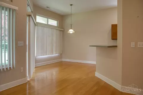 Living - 3533 Macpherson Pl, Cincinnati, OH 45245 photo 6 of 7