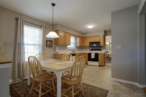 2028 Crest Rd, Forest Park, OH 45240 photo 13
