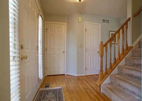 2028 Crest Rd, Forest Park, OH 45240 photo 2