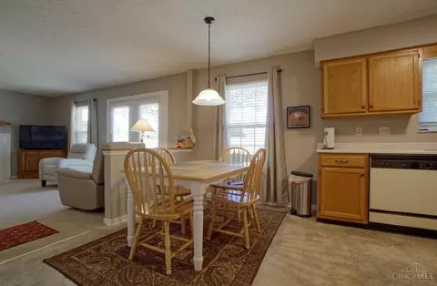 2028 Crest Rd, Forest Park, OH 45240 photo 12