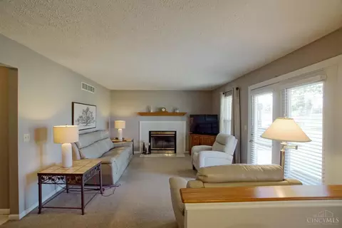 2028 Crest Rd, Forest Park, OH 45240 photo 3