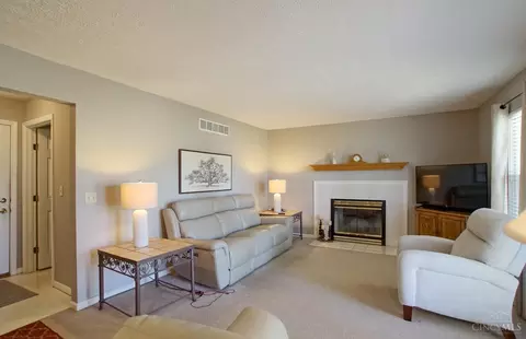 2028 Crest Rd, Forest Park, OH 45240 photo 5