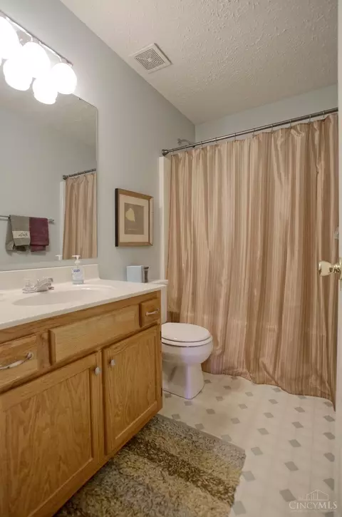 2028 Crest Rd, Forest Park, OH 45240 photo 25
