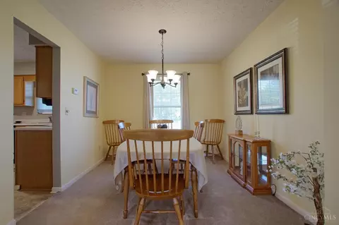 2028 Crest Rd, Forest Park, OH 45240 photo 16