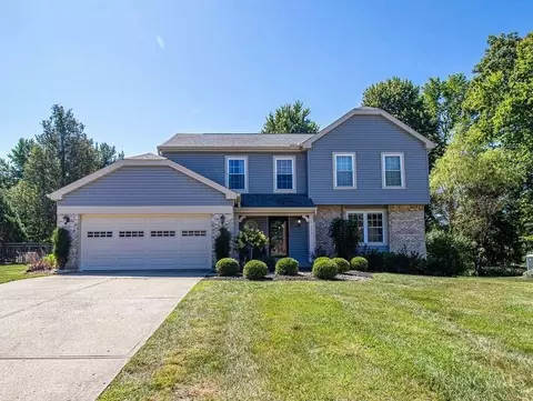 8387 Crosspointe Dr, Cincinnati, OH 45255