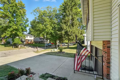 Exterior - 8740 Exeter Pl, Maineville, OH 45039 photo 3 of 10