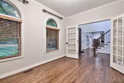 Entry Way - 1271 Aintree Ct, Hamilton Township, OH 45039 photo 3 of 7