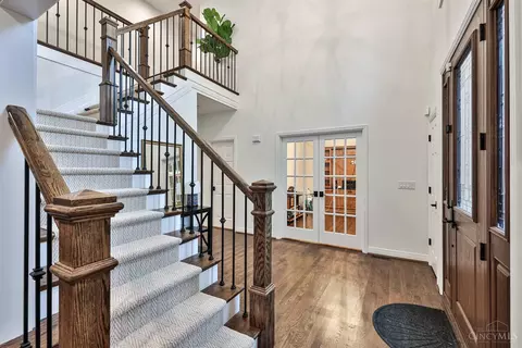 Entry Way - 1271 Aintree Ct, Hamilton Township, OH 45039 photo 1 of 7