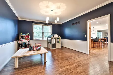 Dining - 1271 Aintree Ct, Hamilton Township, OH 45039 photo 1 of 4