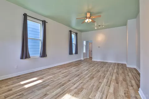 Living - 3073 Sidney Ave, Cincinnati, OH 45225 photo 6 of 6