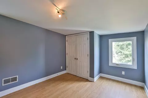 Bedroom - 3073 Sidney Ave, Cincinnati, OH 45225 photo 5 of 6