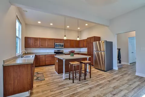 Kitchen - 3073 Sidney Ave, Cincinnati, OH 45225 photo 2 of 5
