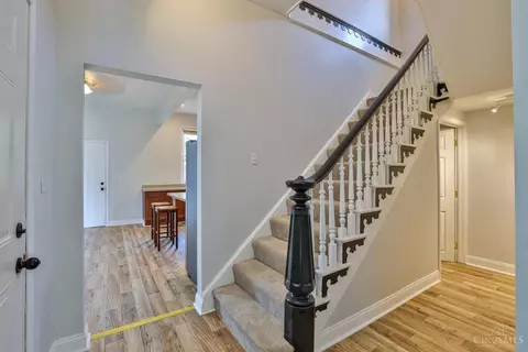 Entry Way - 3073 Sidney Ave, Cincinnati, OH 45225 photo 1 of 2