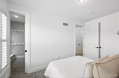 3127 Madison Rd, Cincinnati, OH 45209 photo 52