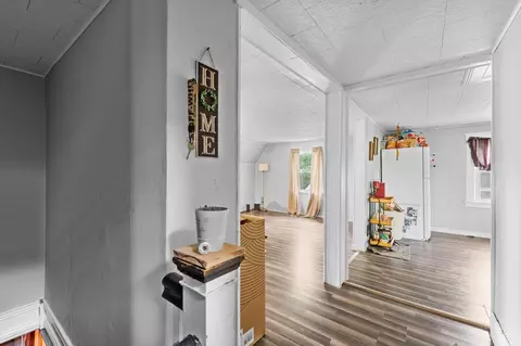 Entry Way - 407 Elm St, Cincinnati, OH 45238 photo 9 of 15