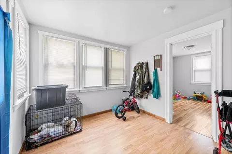 Entry Way - 407 Elm St, Cincinnati, OH 45238 photo 2 of 15