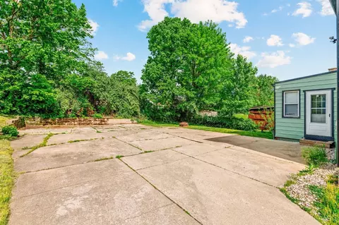 Exterior - 407 Elm St, Cincinnati, OH 45238 photo 3 of 4