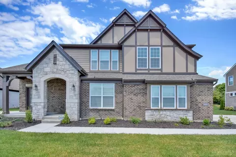 8905 Suncrest Ln, Mason, OH 45040